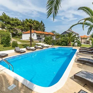  Ferienhaus Scenic In Near Sea